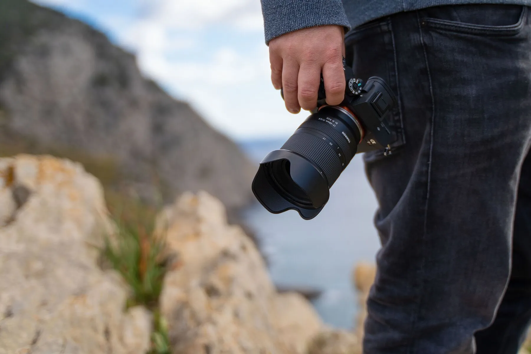 商品画像：17-28mm F/2.8 Di III RXD (Model A046) | Lenses | TAMRON 3
