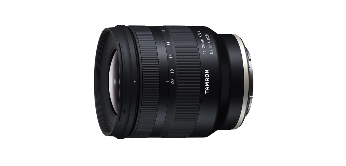 Side view of the Tamron 11-20mm F/2.8 Di III-A RXD lens, a compact ultra wide-angle zoom designed for APS-C mirrorless cameras, ideal for landscapes and astrophotography.
