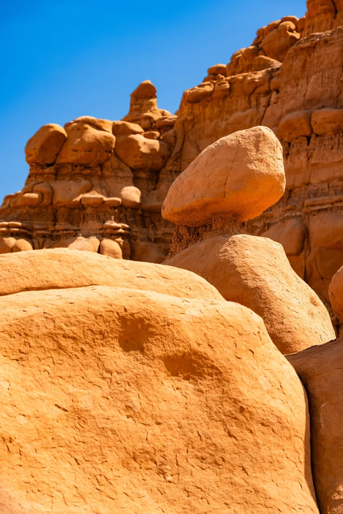 Rocas Hoodoo en el Valle de los Duendes